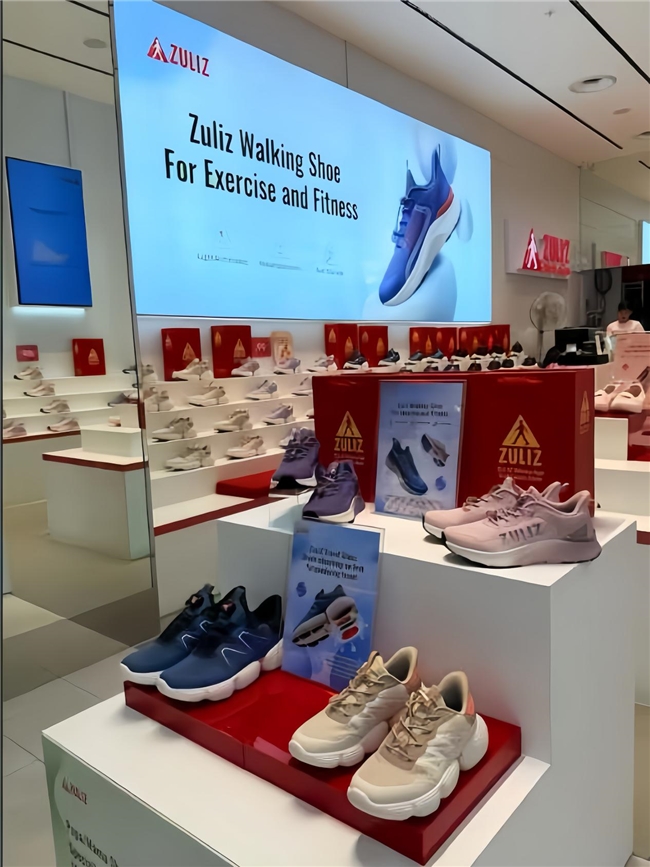 足力健老人鞋菲律宾门店